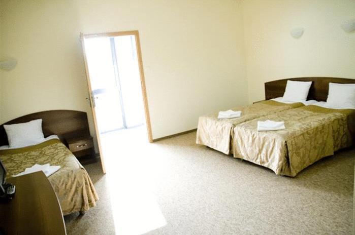 Hotel A4 Mop Kepnica Jaworzno Phòng bức ảnh